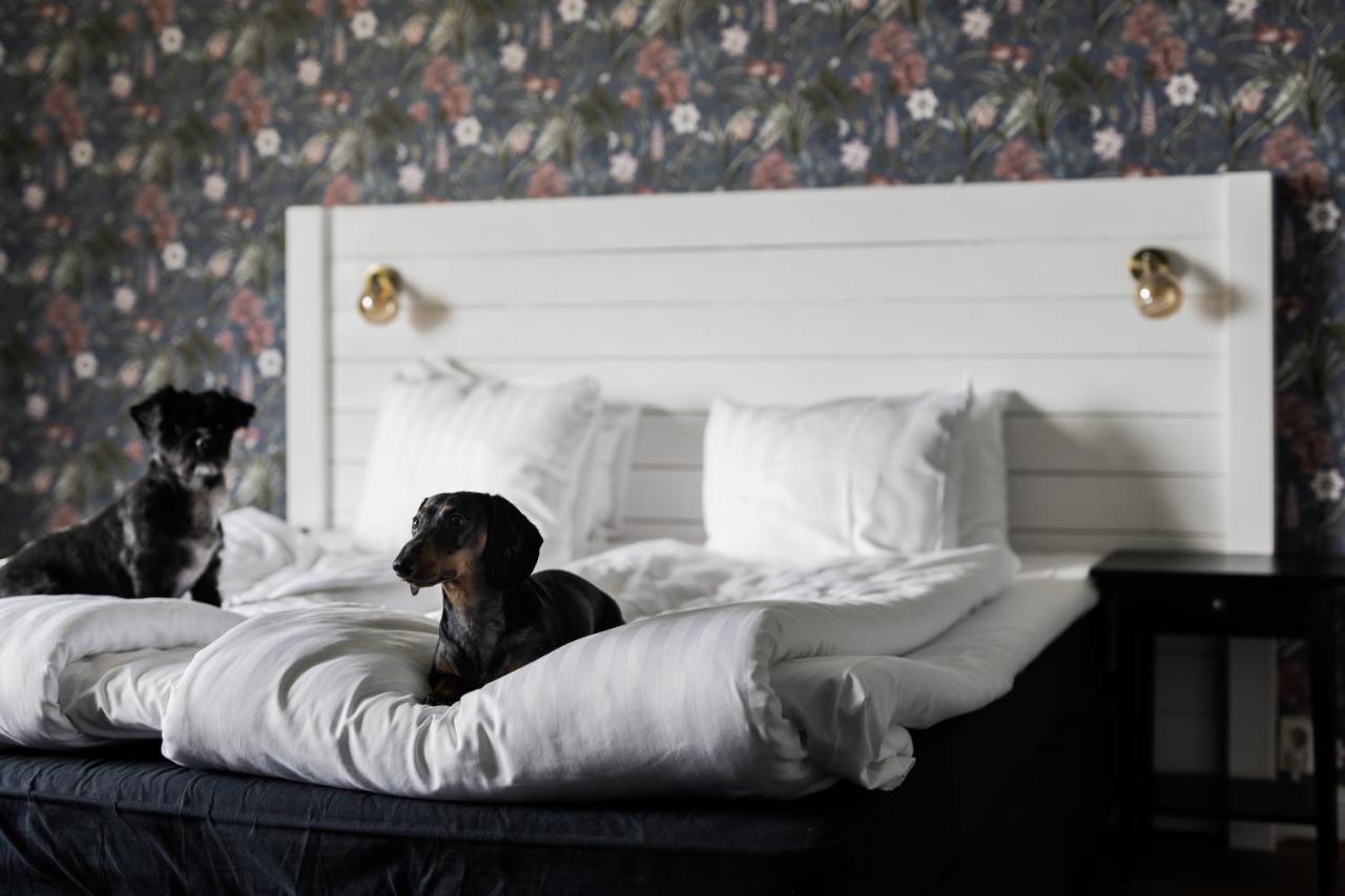 Hotel Gyllene Uttern Gränna Extérieur photo