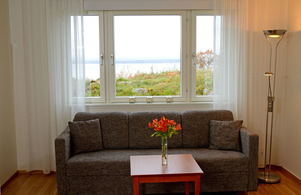 Hotel Gyllene Uttern Gränna Extérieur photo