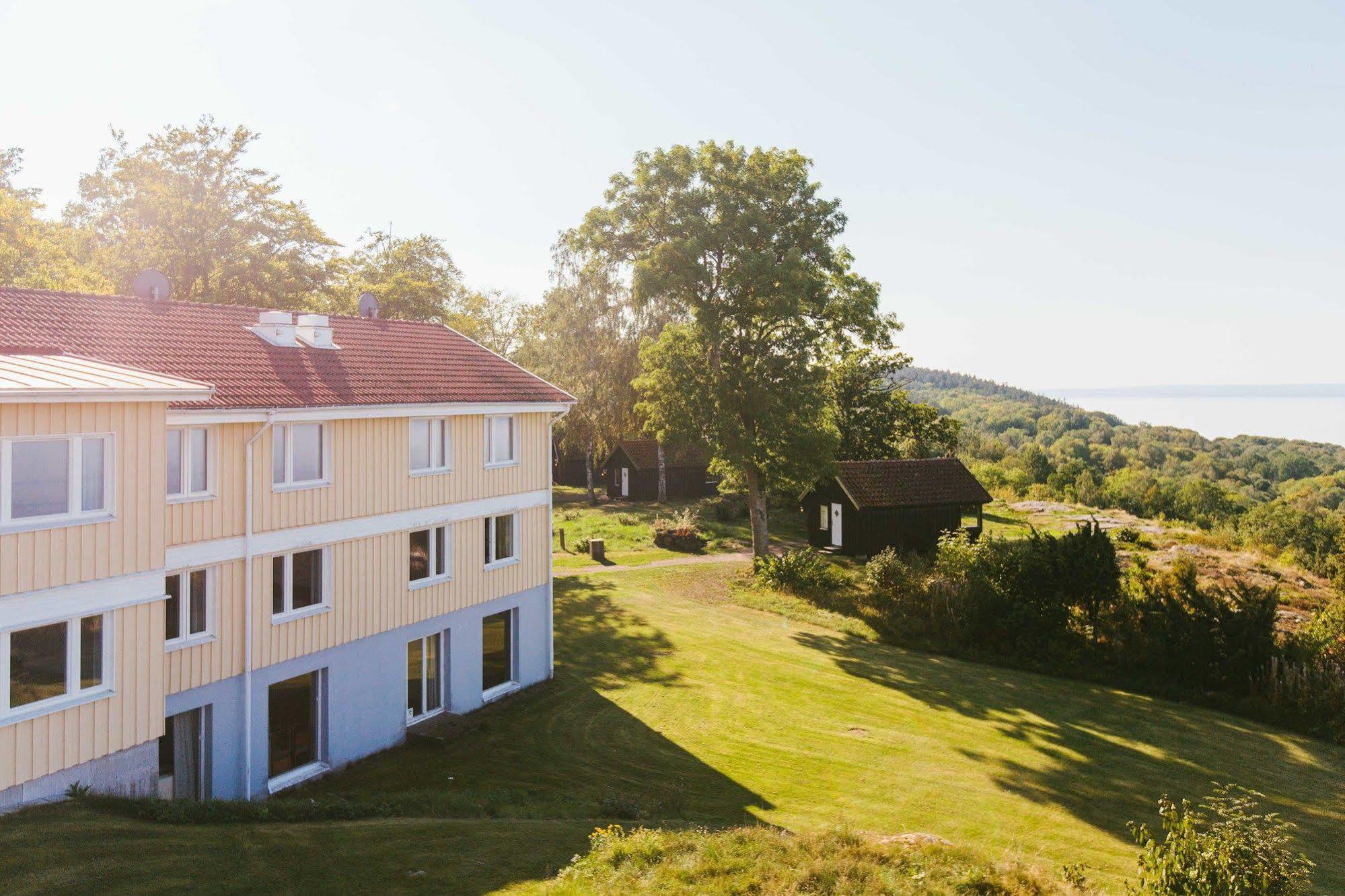 Hotel Gyllene Uttern Gränna Extérieur photo